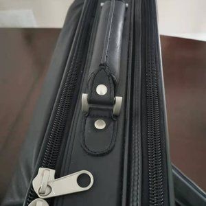 Danier Genuine Leather laptop case 15 Inch Black